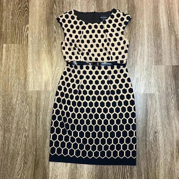 Black and Gold Honeycomb Print Dress - 6P - Picture 1 of 10